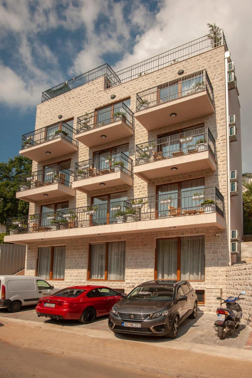 Hotel Twelve By Aycon Budva Dış mekan fotoğraf