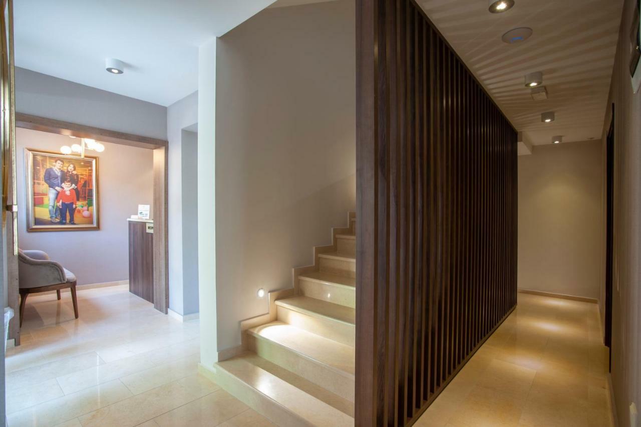 Hotel Twelve By Aycon Budva Dış mekan fotoğraf