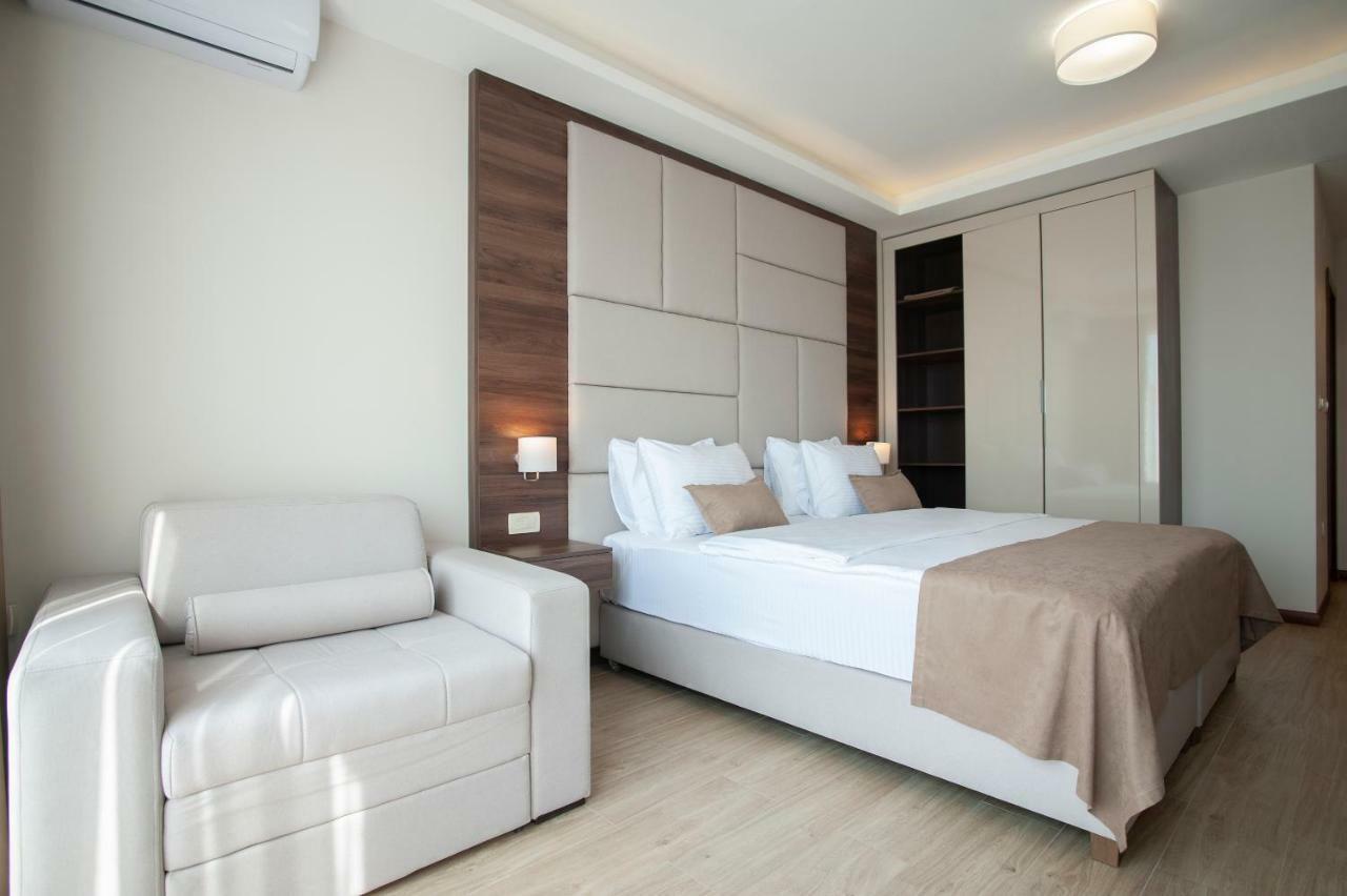 Hotel Twelve By Aycon Budva Dış mekan fotoğraf