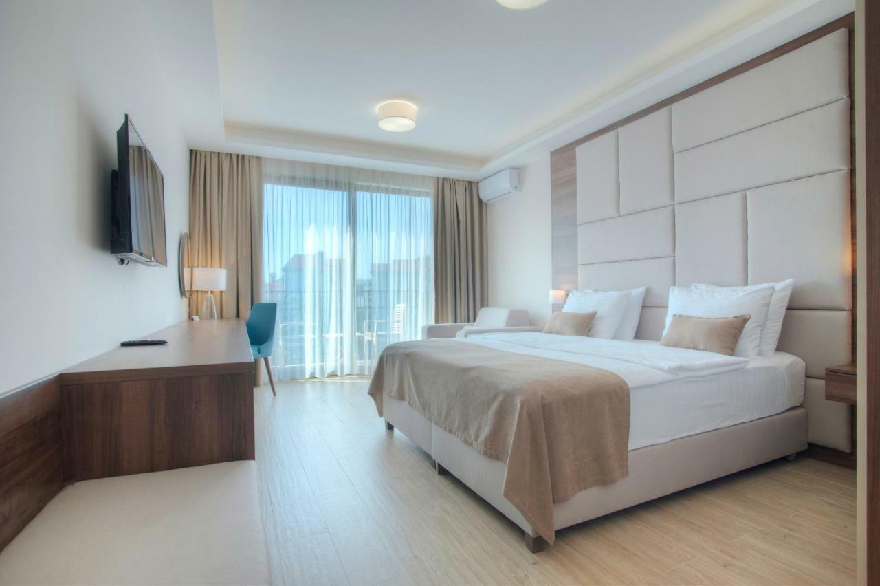 Hotel Twelve By Aycon Budva Dış mekan fotoğraf